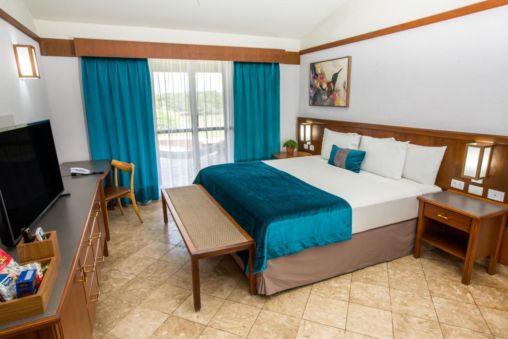 Blue Tree Thermas De Lins Resort Eksteriør billede A room at the hotel